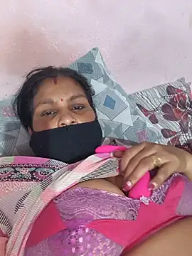 Love-pari077 online show from July 25, 2026, 5:48 am