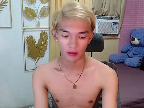 fuckerfriendsxx online show from April 11, 2026, 5:04 am