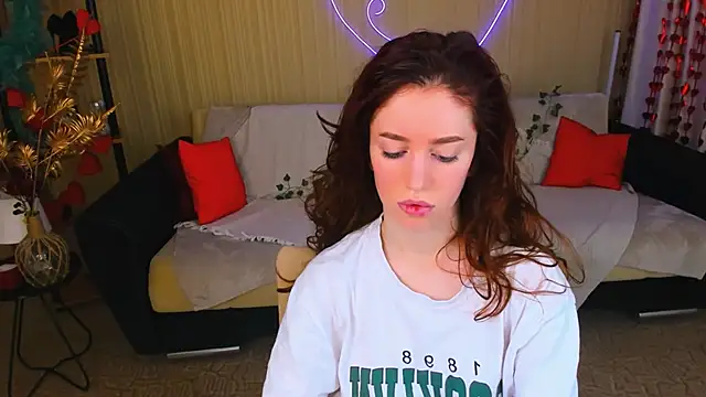 ChristinaConteeree online show from March 8, 2026, 3:10 am