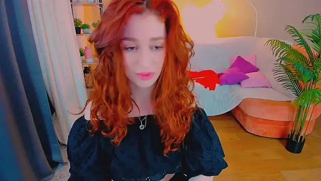 ChristinaConteeree online show from November 9, 2025, 12:09 pm