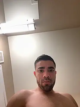 Snapshot of kelvin971011 chatting on September 24, 2025, 11:28 am kelvin971011 online show from September 24, 2025, 11:28 am