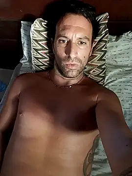 Parejitafeliz69 online show from October 21, 2025, 8:36 am