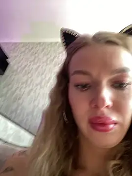 miss veroNika online show from June 18, 2026, 5:06 am