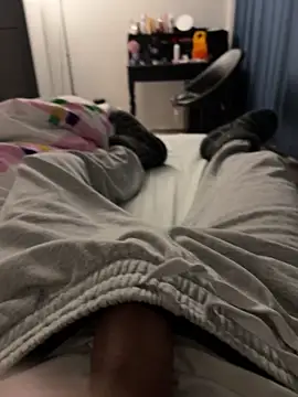 Frankieyyy1 online show from December 4, 2025, 8:19 pm