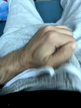 Frankieyyy1 online show from November 24, 2025, 8:14 am