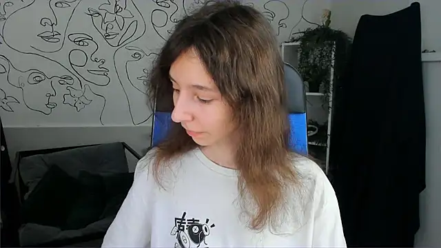 EmmanuellBrown online show from November 5, 2025, 10:07 am