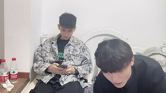 feifei2563 online show from November 22, 2025, 11:31 am