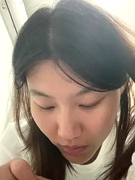 Snapshot of mmm6660 chatting on October 13, 2025, 1:56 pm mmm6660 online show from October 13, 2025, 1:56 pm