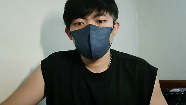 bigbb101011 online show from April 3, 2026, 12:50 am