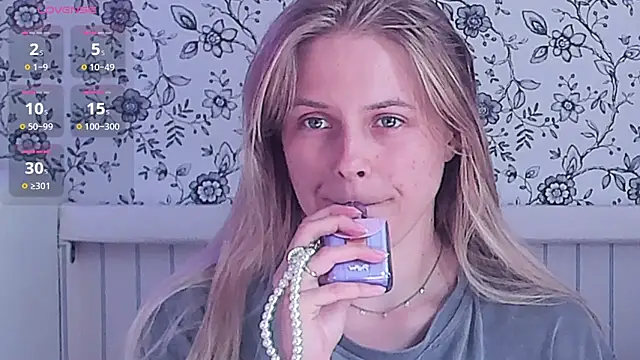 AngelAnty online show from July 15, 2026, 1:07 pm