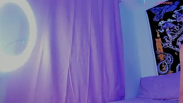 Mafer Osorio online show from November 8, 2025, 3:43 am