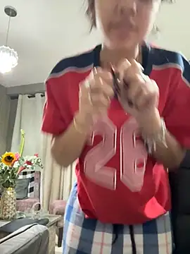 lynn9000 online show from October 26, 2025, 5:19 am