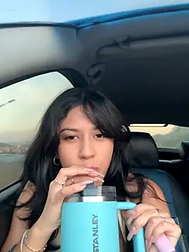 lynn9000 online show from November 15, 2025, 9:41 pm