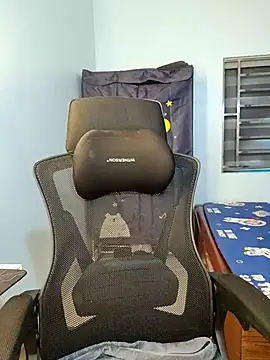 Snapshot of Bee_sweet chatting on March 5, 2026, 4:31 am Bee sweet online show from March 5, 2026, 4:31 am