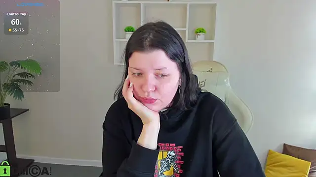 Michele Greenn online show from November 2, 2025, 1:10 am