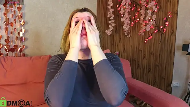 Snapshot of Michele_Greenn chatting on February 19, 2026, 12:40 am Michele Greenn online show from February 19, 2026, 12:40 am