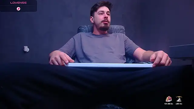 EnzoRace online show from January 11, 2026, 6:09 am