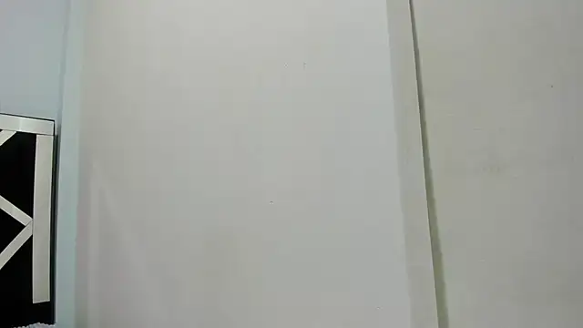 iisabella noa online show from November 19, 2025, 1:33 pm