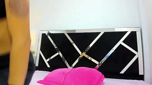 iisabella noa online show from January 15, 2026, 1:03 pm