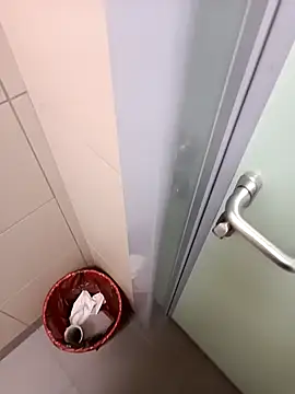 giova17cm online show from May 6, 2026, 2:10 pm