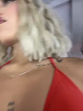 Snapshot of MystiqueXXX chatting on November 20, 2025, 1:12 pm MystiqueXXX online show from November 20, 2025, 1:12 pm