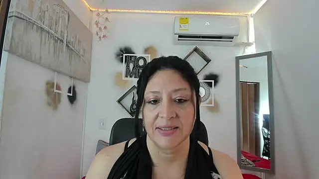 tatiana sofiaa online show from October 10, 2025, 2:07 pm