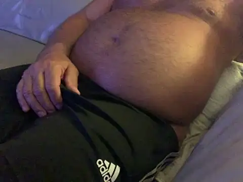 Snapshot of Freddiefirefly chatting on February 6, 2026, 6:26 pm Freddiefirefly online show from February 6, 2026, 6:26 pm