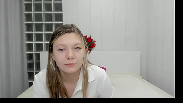 Sunny Sammy online show from December 14, 2025, 1:23 am