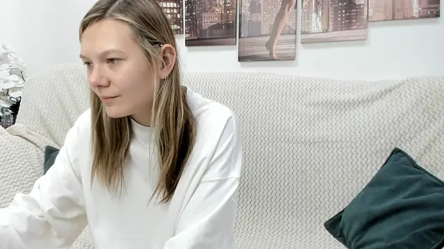 Sunny Sammy online show from September 22, 2025, 1:22 am