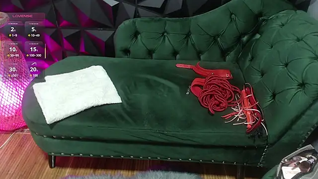 helenasaenz online show from October 24, 2025, 12:48 pm