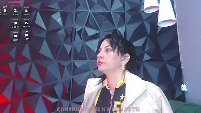 helenasaenz online show from December 3, 2025, 11:42 am