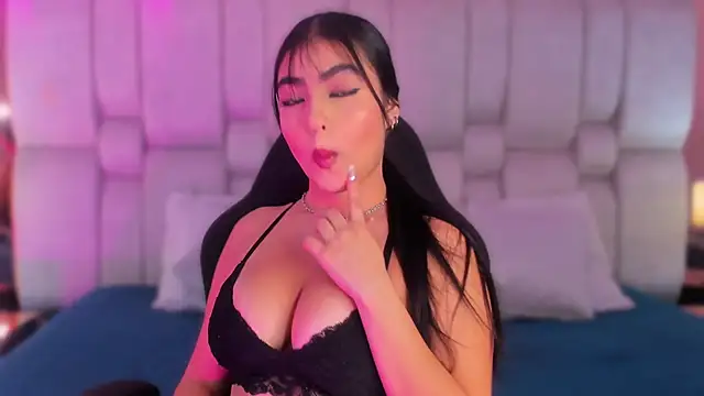 Snapshot of BelaCox_ chatting on September 22, 2025, 12:00 pm BelaCox online show from September 22, 2025, 12:00 pm