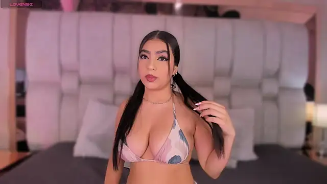 Snapshot of BelaCox_ chatting on September 28, 2025, 11:50 am BelaCox online show from September 28, 2025, 11:50 am