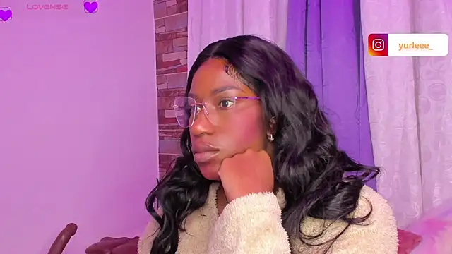 Brandy brown  online show from February 28, 2026, 9:31 am