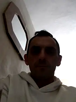 Snapshot of hotmen83 chatting on March 13, 2026, 10:48 pm hotmen83 online show from March 13, 2026, 10:48 pm