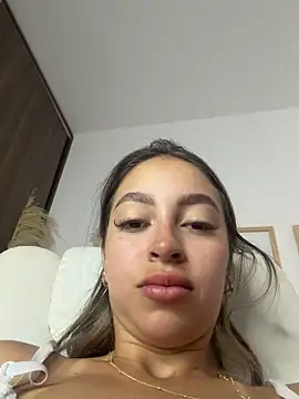 shannel moss   online show from April 19, 2026, 6:21 pm