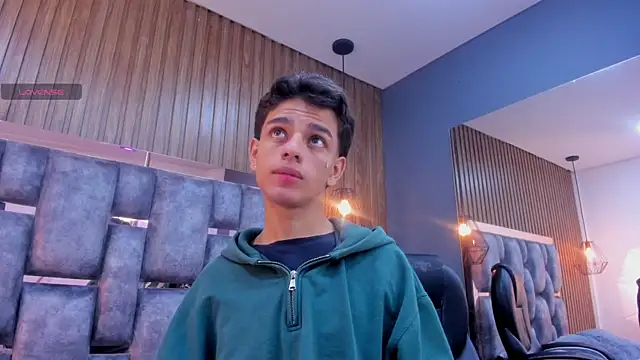 owen  johnson online show from April 13, 2026, 11:36 am