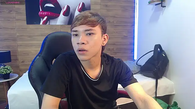 nathanclay online show from April 7, 2026, 3:08 am