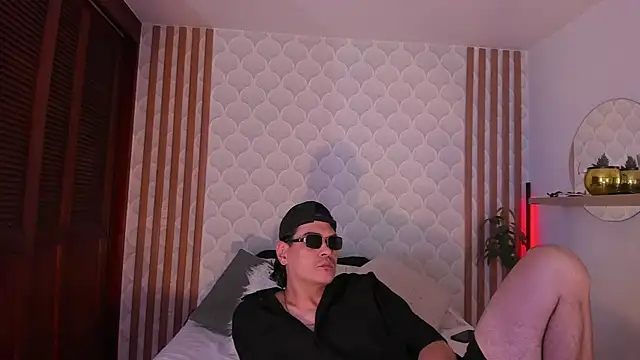 Snapshot of Cristian_blaze chatting on February 17, 2026, 7:49 am Cristian blaze online show from February 17, 2026, 7:49 am