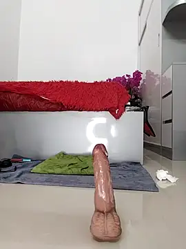 Jess-Thuy online show from November 15, 2025, 2:21 pm