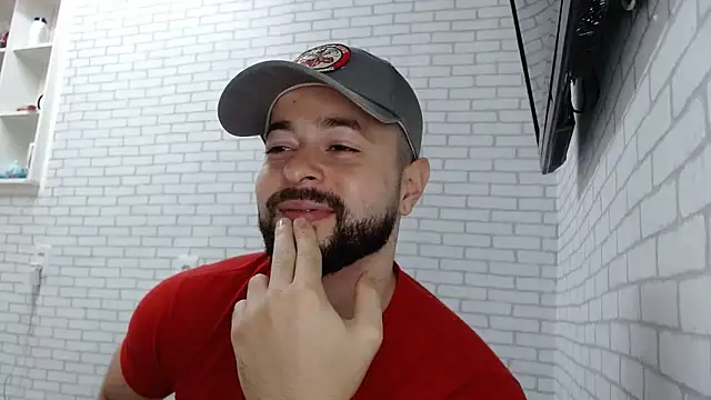 Snapshot of BombeiroHotx chatting on September 8, 2025, 5:12 pm BombeiroHotx online show from September 8, 2025, 5:12 pm