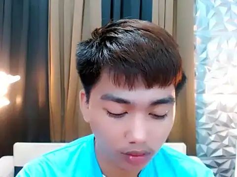 Snapshot of Mister_officer69 chatting on October 4, 2025, 9:22 am Mister officer69 online show from October 4, 2025, 9:22 am