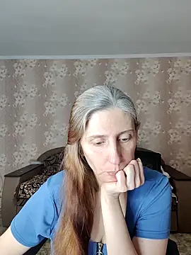 Snapshot of CandiCole chatting on July 1, 2026, 5:41 am CandiCole online show from July 1, 2026, 5:41 am