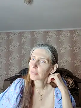 Snapshot of CandiCole chatting on July 8, 2026, 5:52 am CandiCole online show from July 8, 2026, 5:52 am