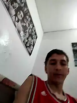 Carlos11123 online show from October 27, 2025, 5:25 pm