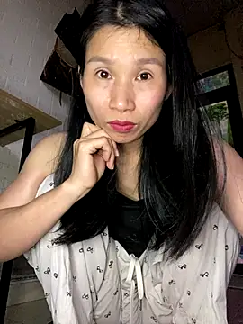 MinHiNi online show from December 2, 2025, 8:16 am