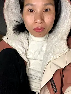 MinHiNi online show from December 14, 2025, 6:02 pm