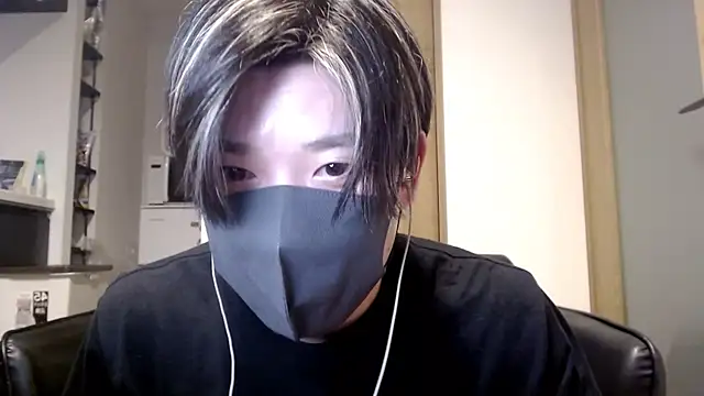 Snapshot of Mei-Tanaka chatting on September 25, 2025, 1:50 pm Mei-Tanaka online show from September 25, 2025, 1:50 pm