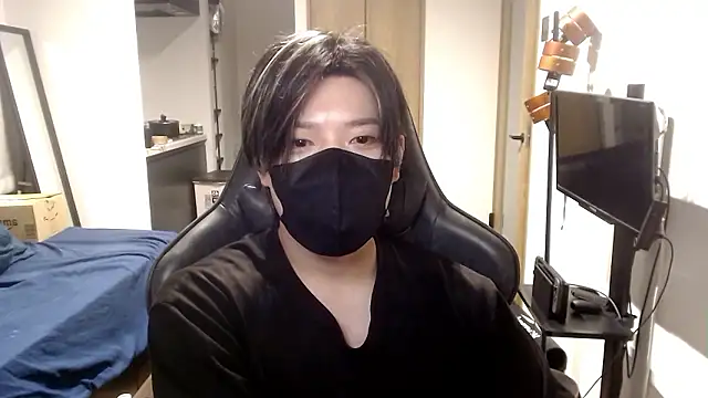 Snapshot of Mei-Tanaka chatting on October 4, 2025, 4:30 pm Mei-Tanaka online show from October 4, 2025, 4:30 pm