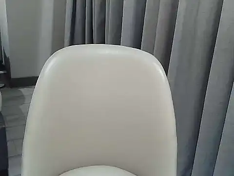 lovelynie123 online show from March 20, 2026, 8:21 pm